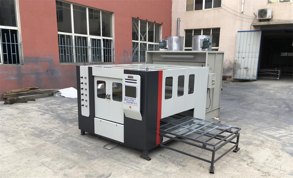 環(huán)保自動噴漆設備.jpg 環(huán)保自動噴漆設備.jpg