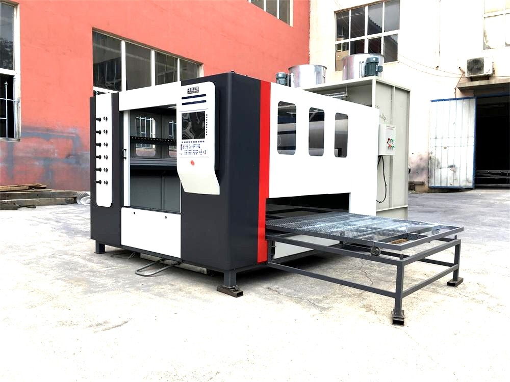 事事達環(huán)保型自動噴漆機.jpg 事事達環(huán)保型自動噴漆機.jpg